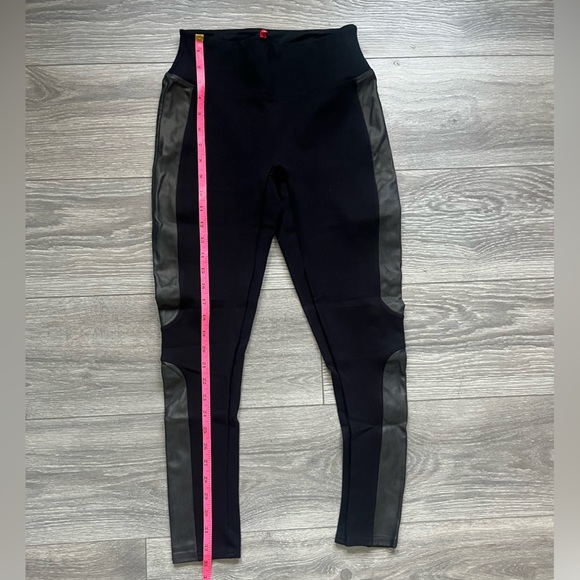 SPANX Ponte Faux Leather Moto Panel Black Leggings Size Small - Picture 7 of 8